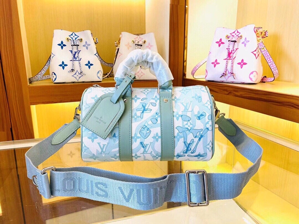 ルイヴィトンバッグ正面デザイン